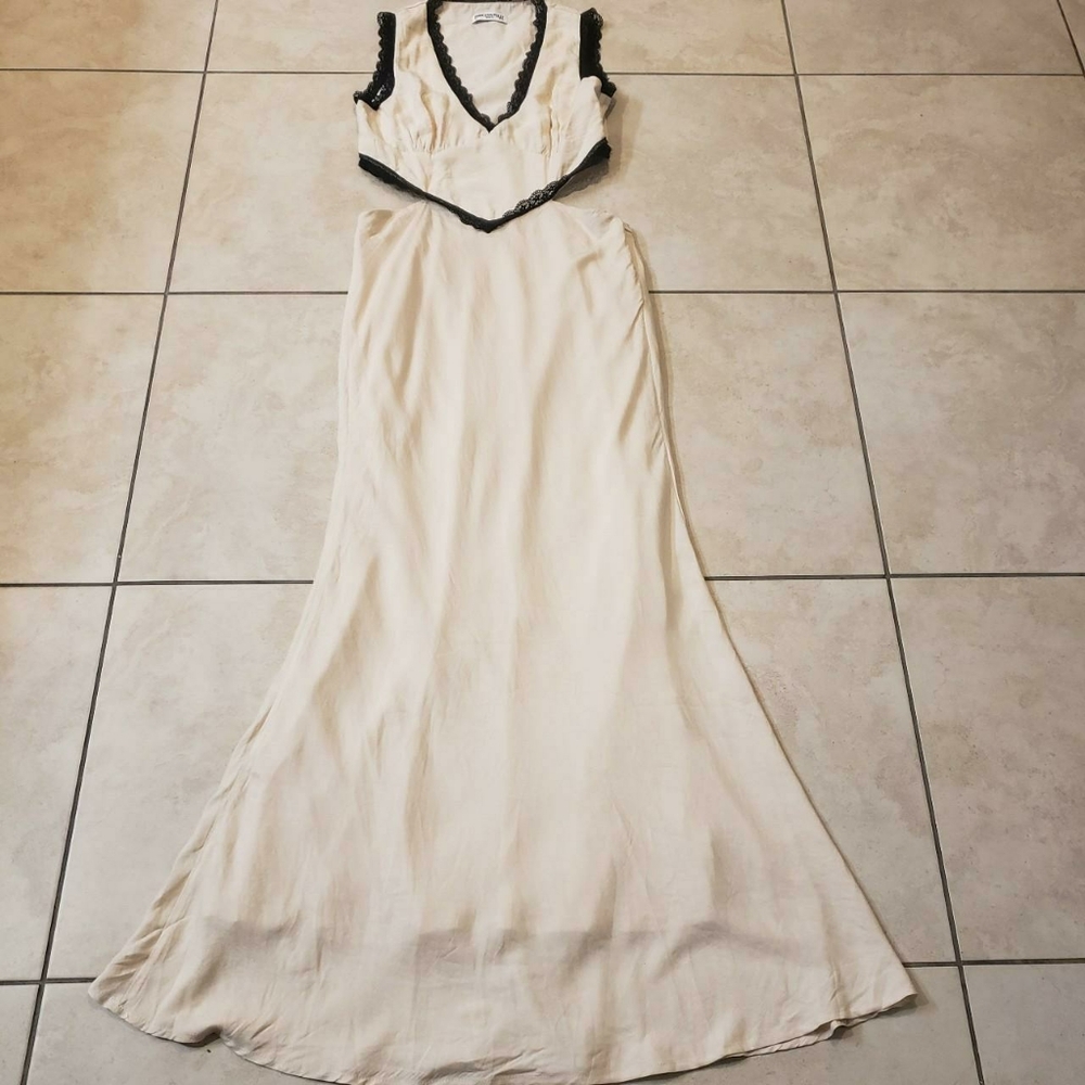 Princess Polly KEILA LACE TRIM MAXI DRESS CREAM / BLACK used size 8 length 60in